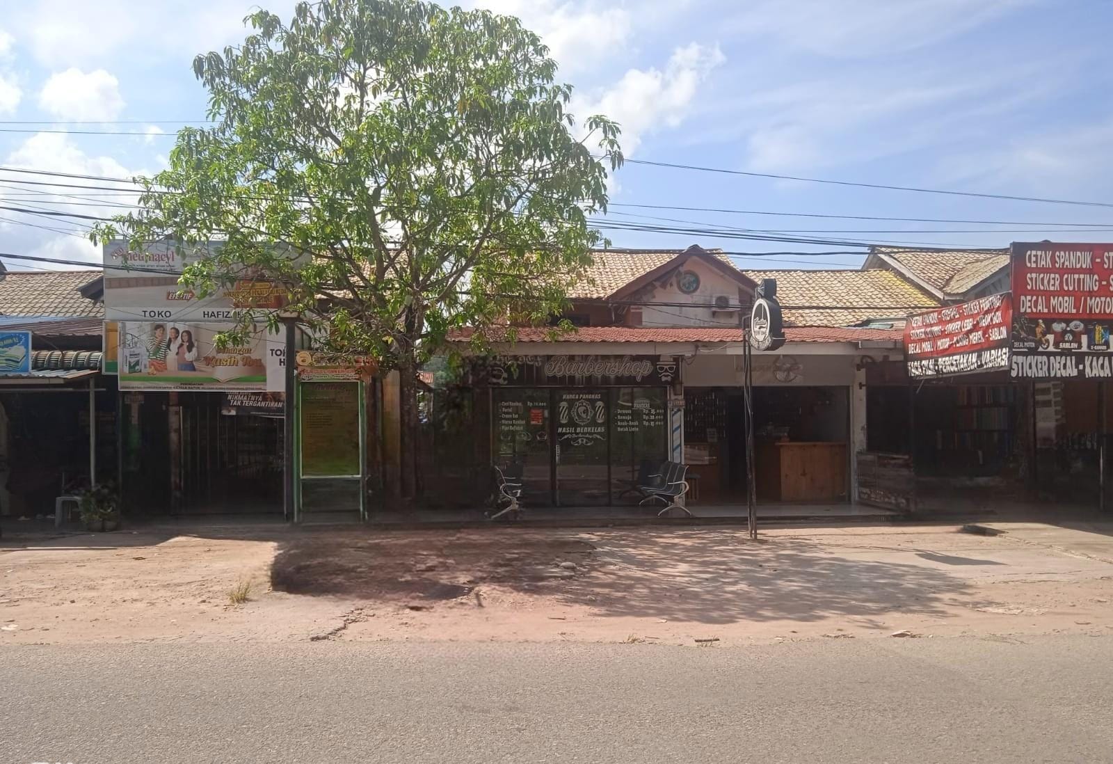 Hair Style, Life Style: MOANA BARBERSHOP at the Heart of Cilacap